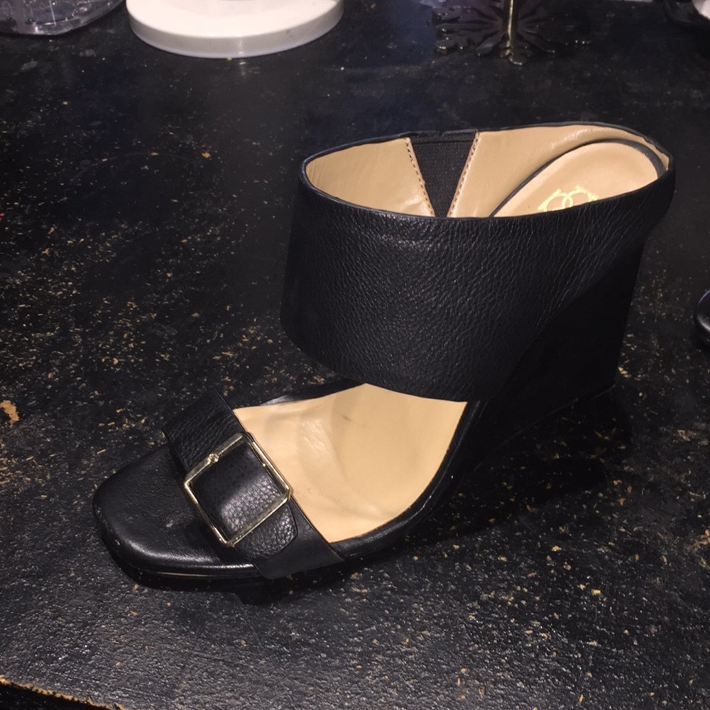 Heels - Picture 3 of 4